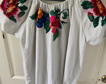 Vintage Hungarian Needlework applied to natural cotton peasant blouse w vintage lace back flounce. Bohemian . Festival wear. OOAK.
