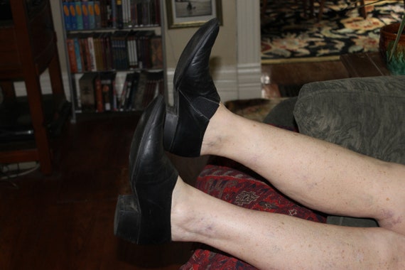 Black Leather Highly Stylized Beatle Shoes