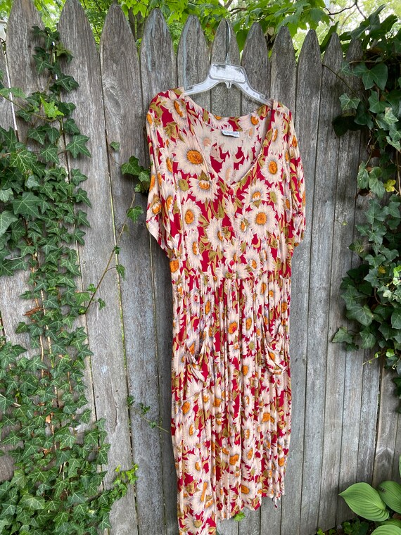 Vintage Laura Kiran Maxi Floral Pleated Flowing Dress