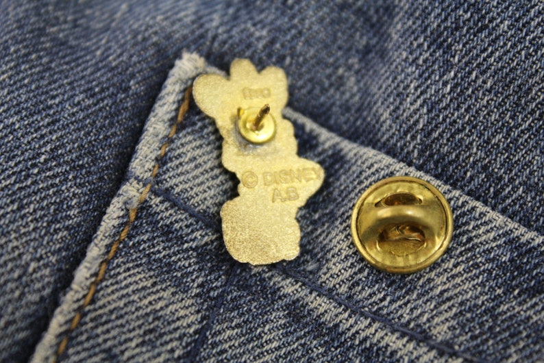 Brooch Coat Hooks Patches VINTAGE 50s 60s 70s 80s 90s Jewelry Buttons - Enamel Pin PIMP with PINS Lapel Pins