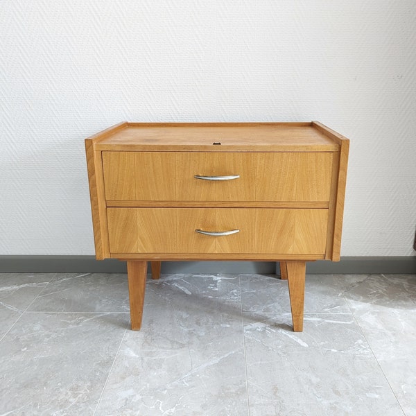 Vintage Nachttisch, Nachtschrank Holz, Nachtschränkchen mit Schubladen