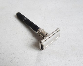 Safety razor Gilette U 2, safety razor 1970s, vintage wet razor