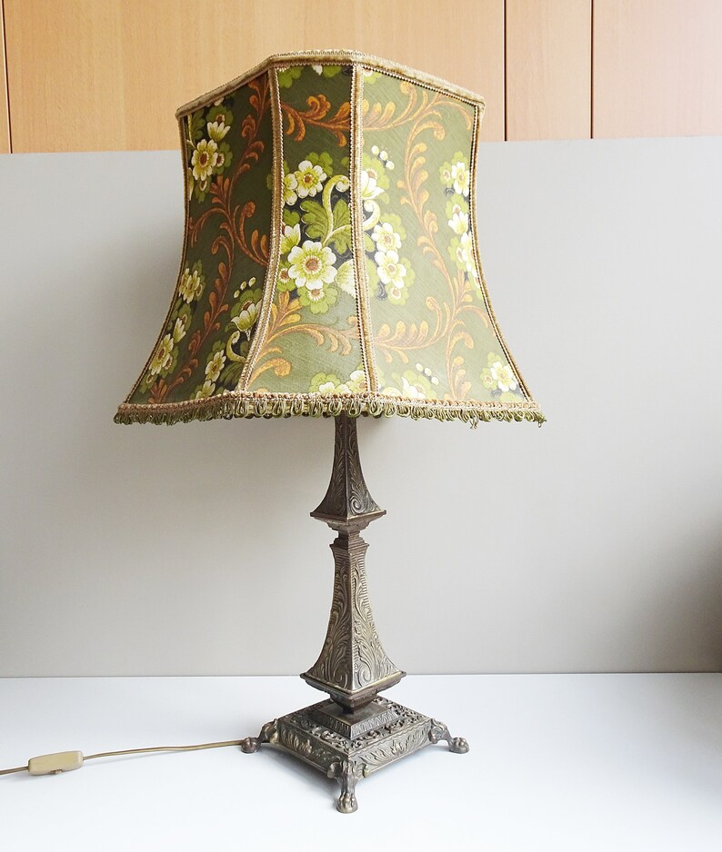 Table Lamp in Antique Style, Large Brass Lamp, Table Lamp With Flower