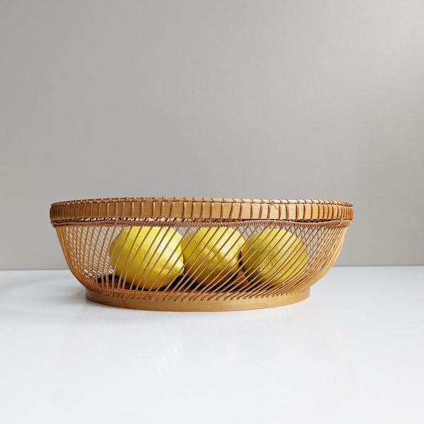 Rattan fruit basket, vintage bread basket