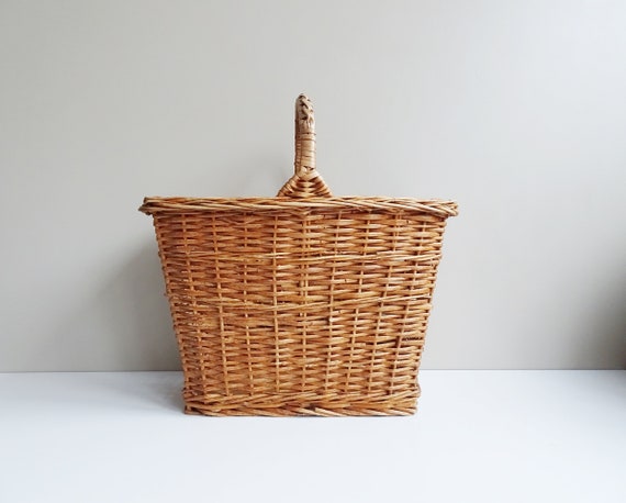 rectangular rattan basket with handle