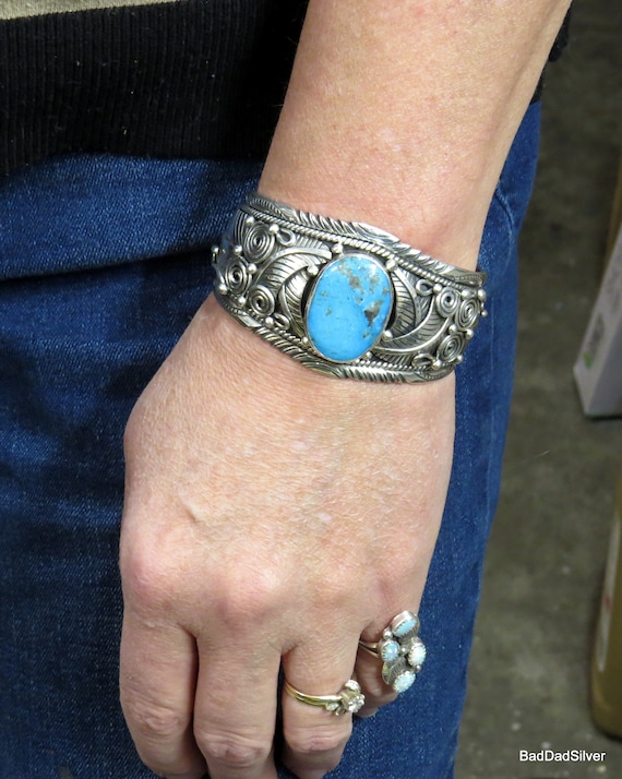 アクセサリー Vintage Navajo Turquoise Silver Bracelet Vintage Navajo, Sterling Silver and Turquoise, Wide, Flowing