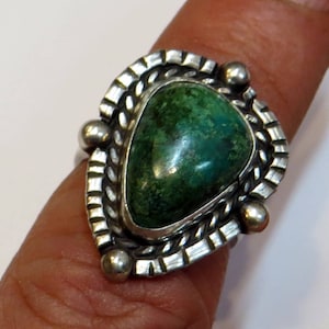 Vintage Navajo, handmade sterling silver and turquoise ring, sz 4.5