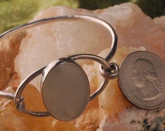 Silver Moonstone clasp bracelet