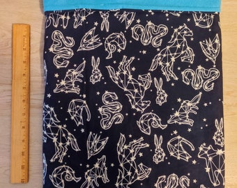 EXTRA LARGEAnimal Constellation Print Snuggle Sack for Small Animals
