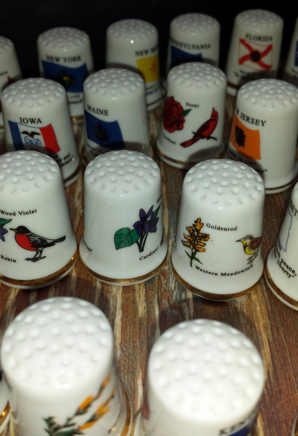 Mississippi Porcelain Thimble Brand New Made by Finact Collectibles 