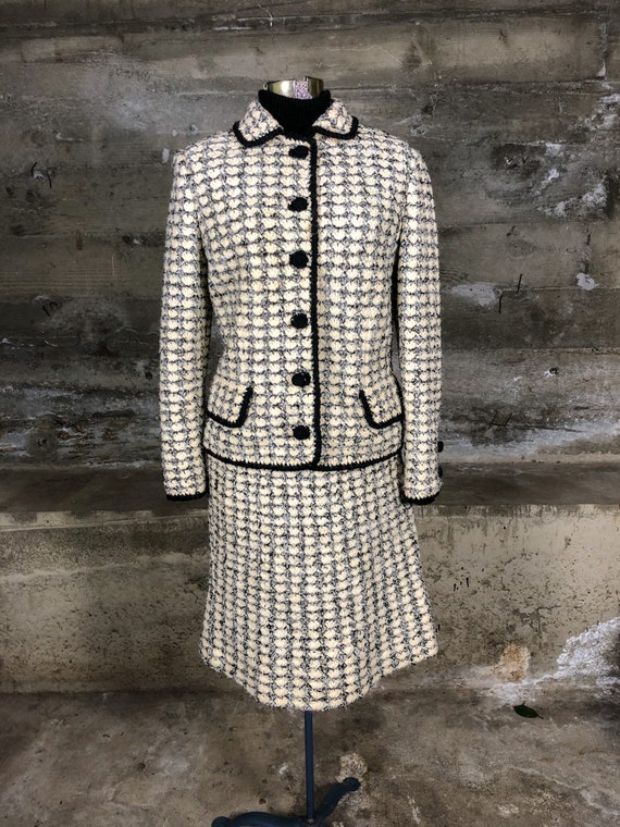 Vintage Mod 1960s Heavy Knit Jacket & Skirt Suit … - image 2