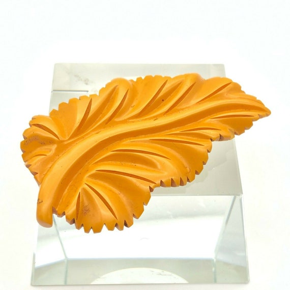 Rare Vintage Giant Butterscotch Yellow Bakelite Deepl… Gem