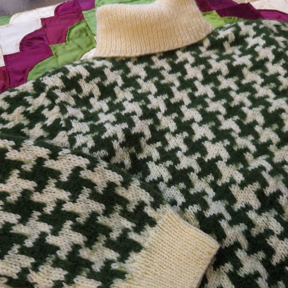 Vintage 1980s Handmade Fuzzy Knit Light Cream Yel… - image 4