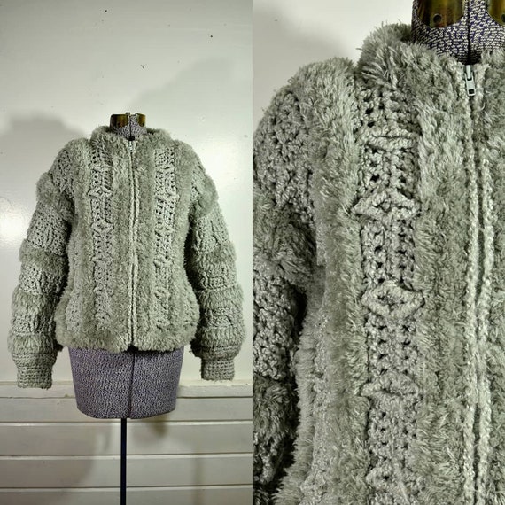 1970s Chunky Knit Zip Front Cropped Jacket with Fu