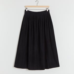 90s Black Pleated Corduroy Skirt L
