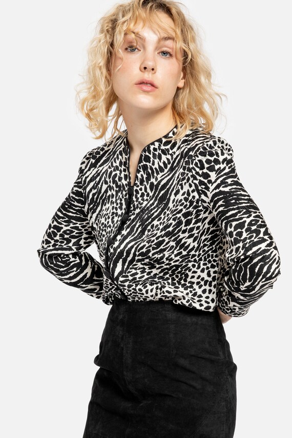 80s B&W Animal Print Silk Blouse S - image 8