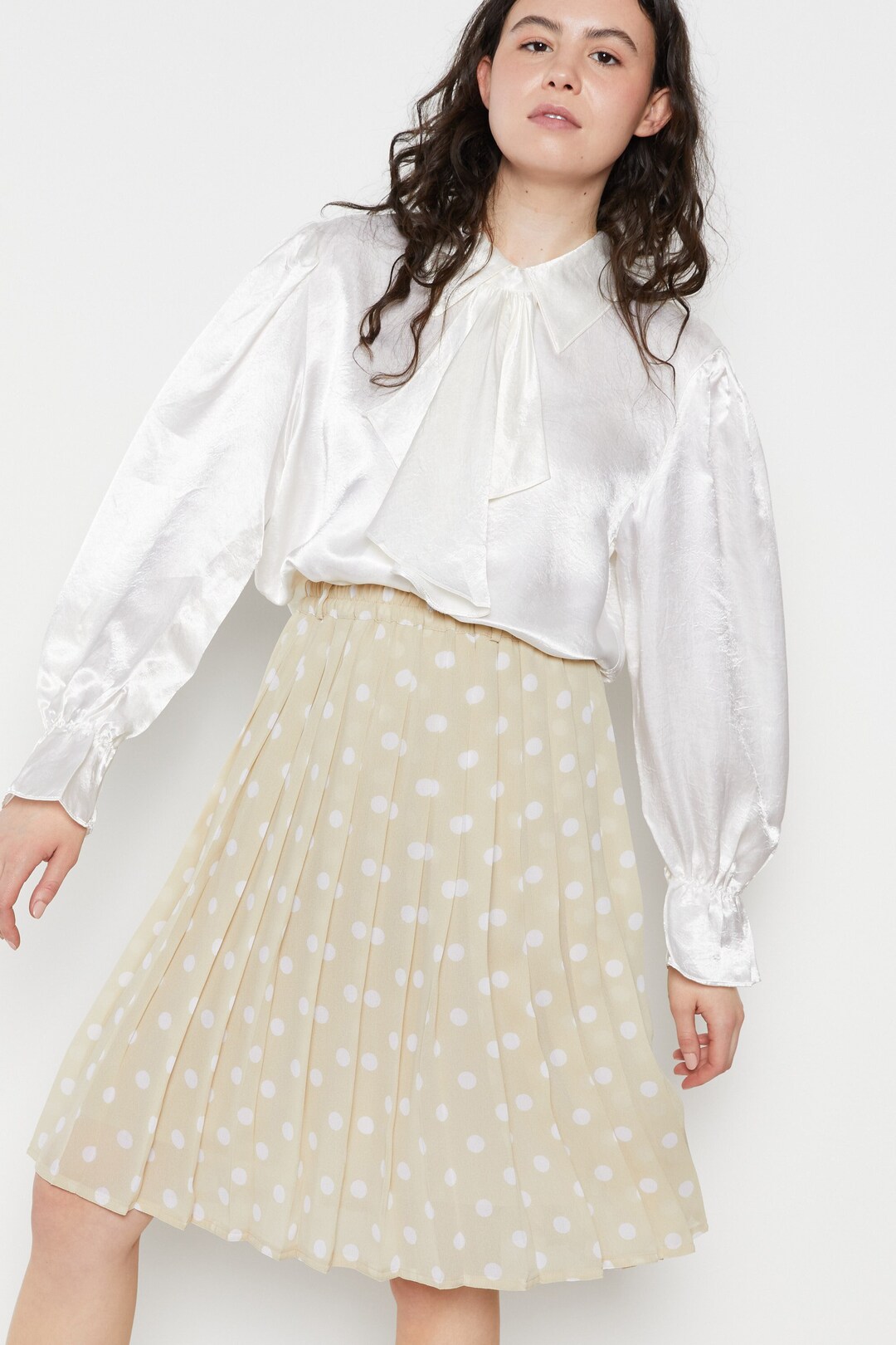 90s Cream Satin Ruffle Blouse L - Etsy