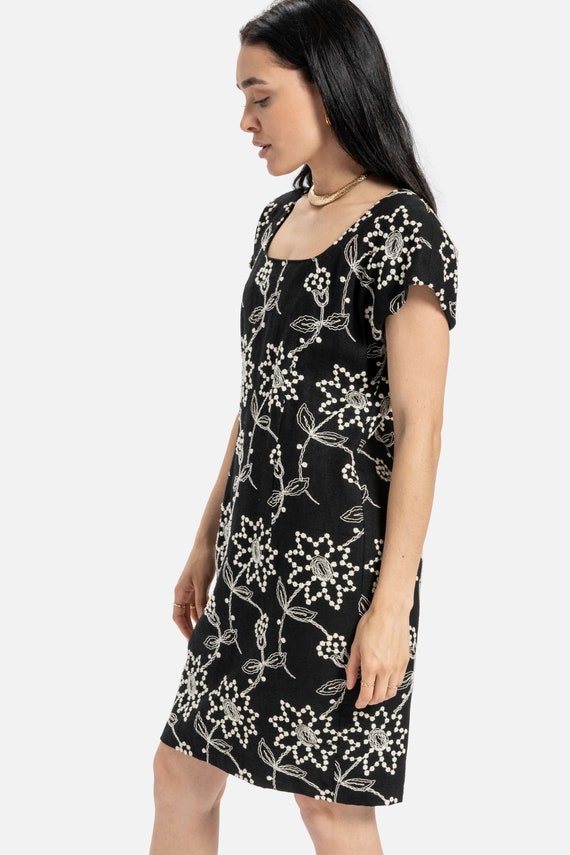 90s B&W Embroidered Floral Dress M - image 3