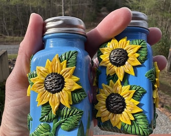 Handmade Sunflower Salt and Pepper Shakers, Country Kitchen Decor