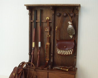 Walnut rifle cabinet , 1/12 scale