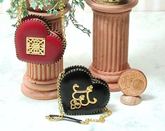 Miniature shoulder bag, leather and golden metal, 1/12 scale