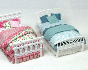 Miniature beautiful dressed beds, two models, 1/48 scale