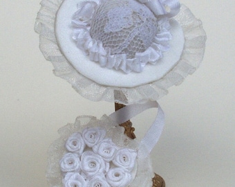 Miniature wedding hat in white silk with handbag combined 1/12 scale