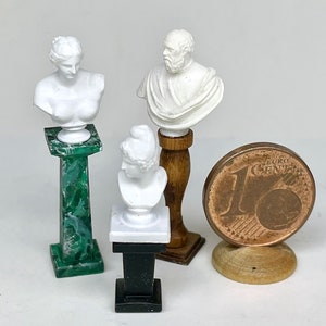 classical bust on pedestal, scale 1/48