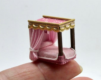 Four-poster bed ,wood and fabric ,1/120 scale for baby dollshouse
