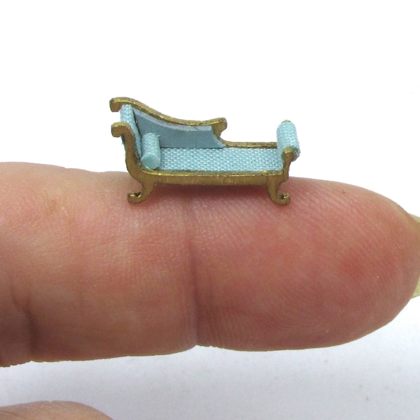 Miniature chaise longue in various colors, handmade, 1/120 scale