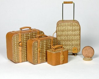 Miniature  travel sets, scale 1/12