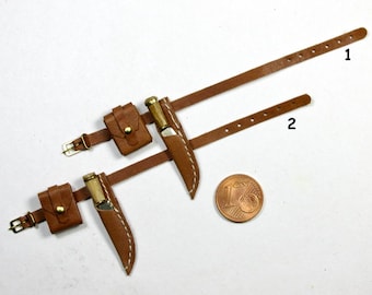 Miniature knife with sheath and belt, scale 1/12