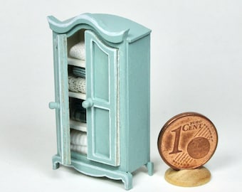 Opening wardrobe, 1/48 scale