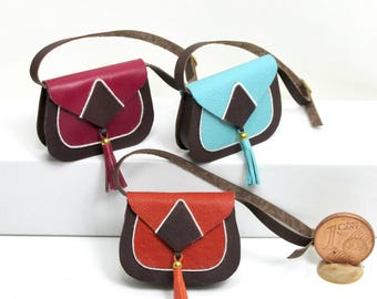 Miniature leather shoulder bag, 1/12 scale