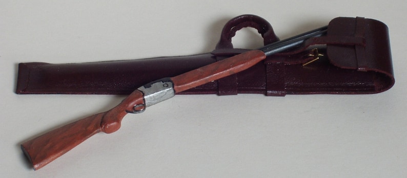 Miniature leather case for shotgun, 1/12 scale image 2