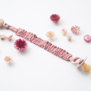 Patrón de costura para sujetachupetes con volantes – Regalo DIY para baby shower (PDF) imagen 5