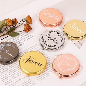 Espejo compacto personalizado, espejo de bolsillo con flor de nacimiento, espejo de maquillaje con nombre, regalos para despedidas de soltera, regalos para despedidas de soltera, regalo de cumpleaños