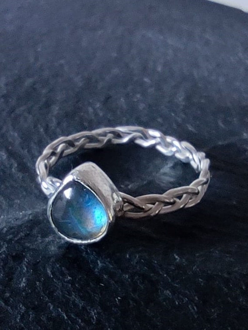 Labradorite braided 925 silver ring image 2