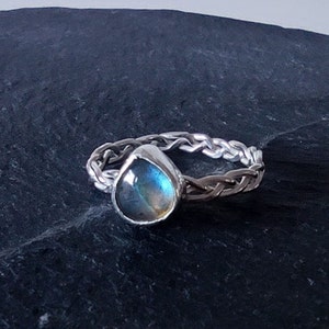 Labradorite braided 925 silver ring image 3