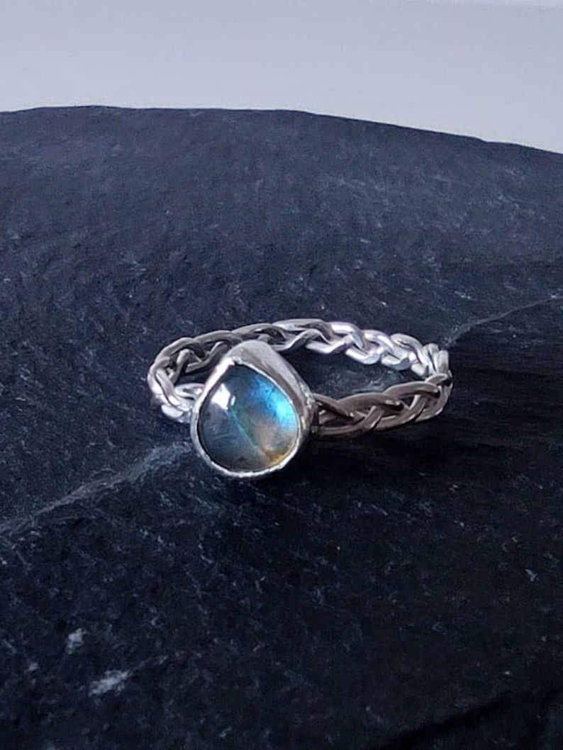 Labradorite braided 925 silver ring image 3