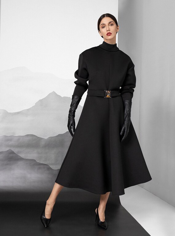 Minimal dress clearance
