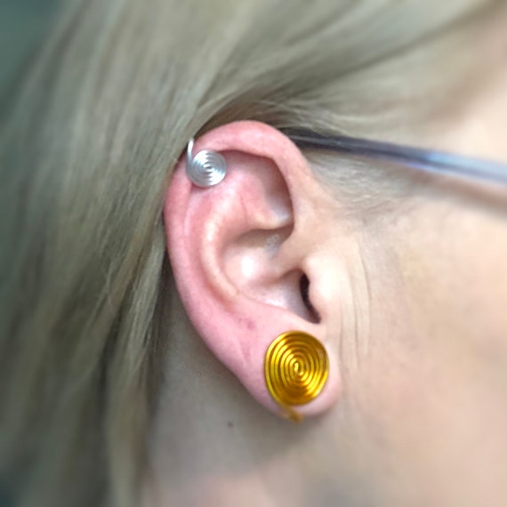 Best Deal for Keloid Pressure Earring (M, Black) Clip On Earring Colorful
