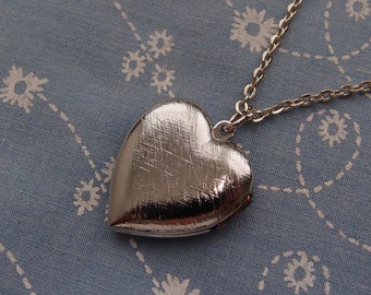 Antique Plate Brushed Heart Locket Pendant Necklace