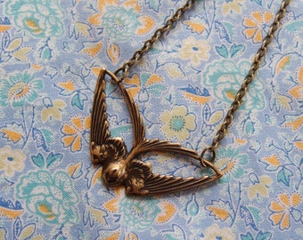 Diving Swallow Pendant Necklace