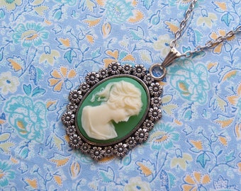 Antique Silver Plated Floral Green Cameo Pendant Necklace