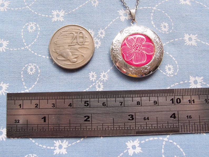 Round Silver Plated Lone Surfer Locket Pendent Necklace image 7