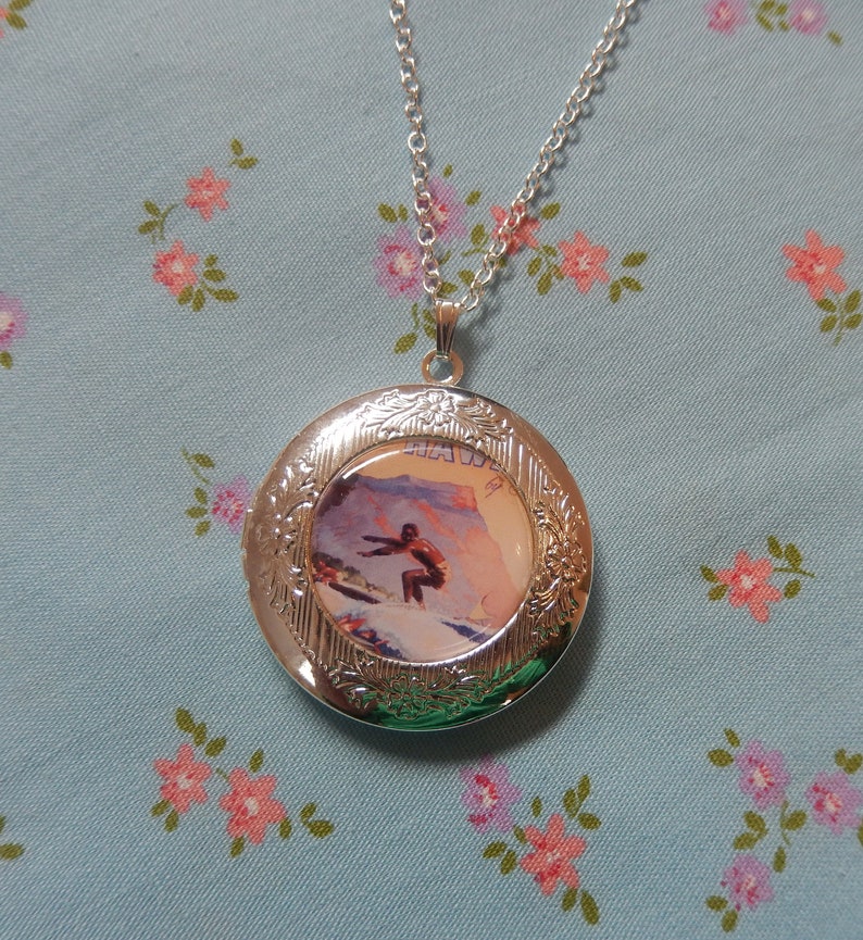 Round Silver Plated Lone Surfer Locket Pendent Necklace image 2