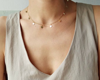 Collar del corazón, regalo del día de San Valentín, collar chapado en oro, joyería delicada de oro, collar minimalista, joyería del amor, collar del amor