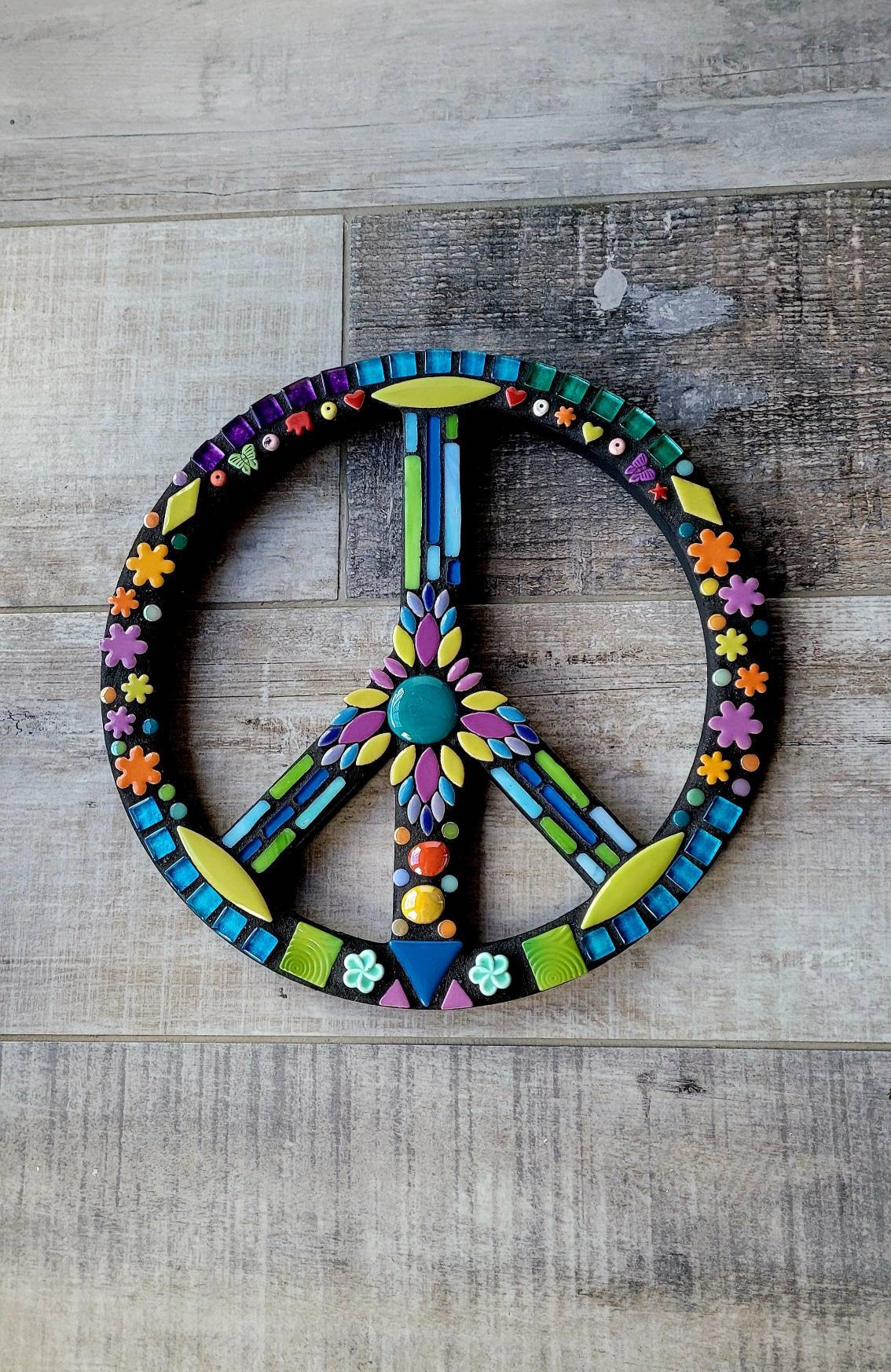 【一点物アート】Symbol of PEACE-平和の象徴-【簡易額入り】 Mosaic Peace Sign, Bohemian Wall Decor, Custom Peace Art - Etsy