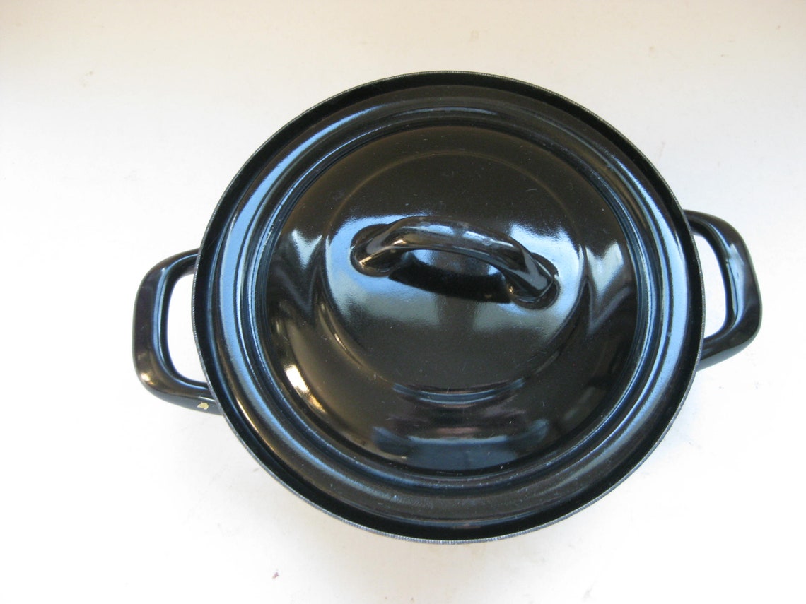 Vintage small black enamel frying pan with lid. Etsy